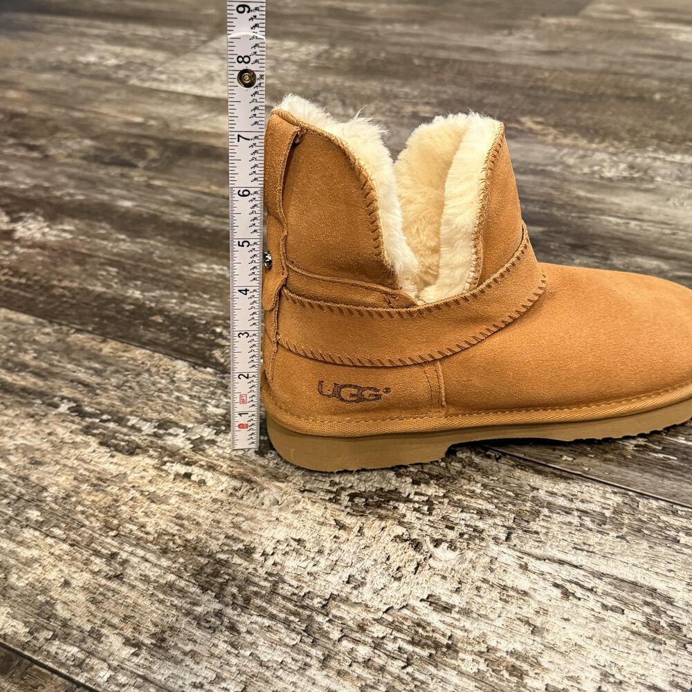 UGG Boots Shoes Womens Size 7 Chestnut Sheepskin Fleece Lined Classic Australia - Picture 12 of 14